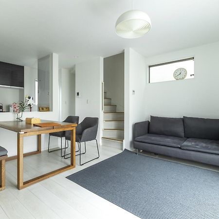 Han Tokio Buitenkant foto